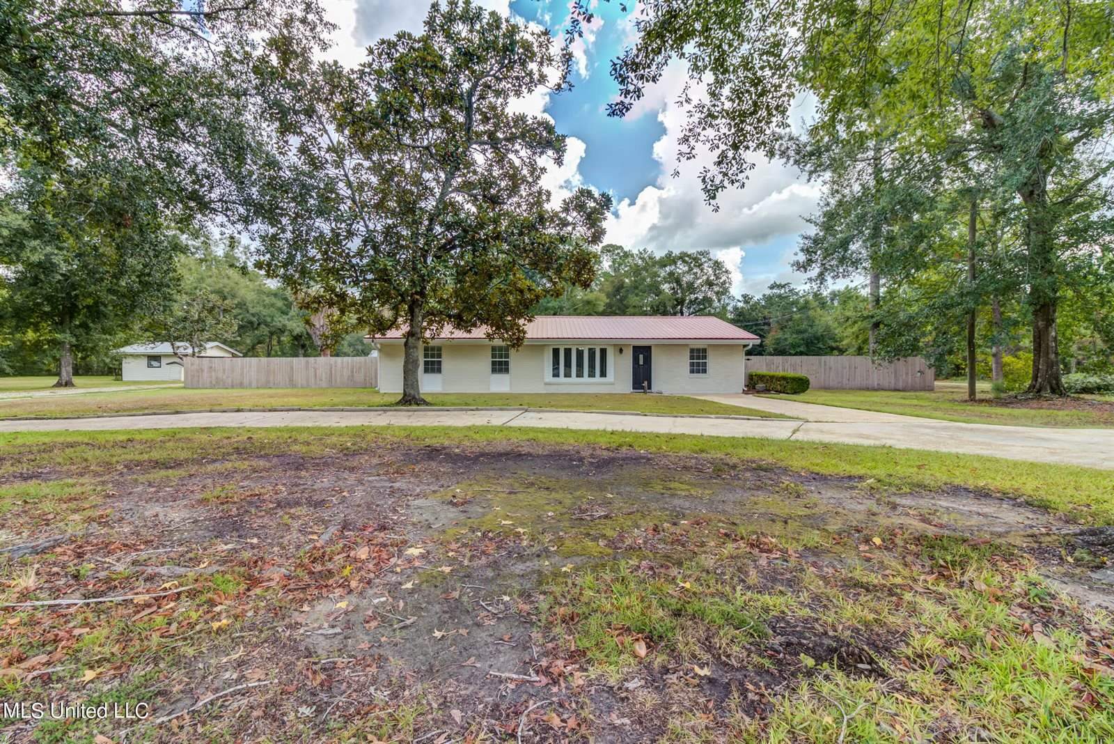 8386 County Farm Road, Long Beach, MS 39560