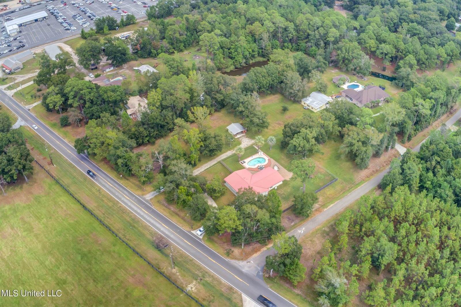 8386 County Farm Road, Long Beach, MS 39560