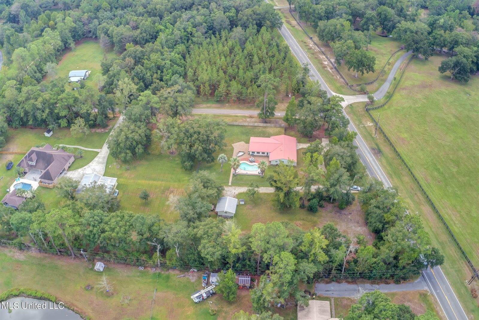 8386 County Farm Road, Long Beach, MS 39560