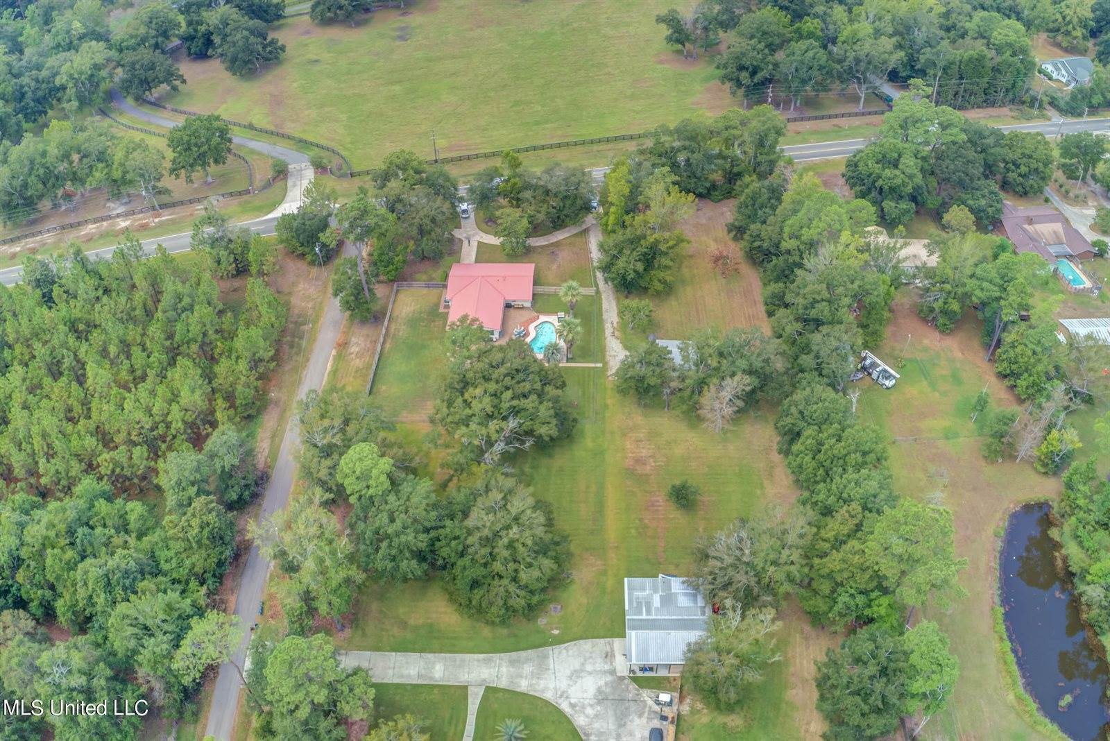 8386 County Farm Road, Long Beach, MS 39560