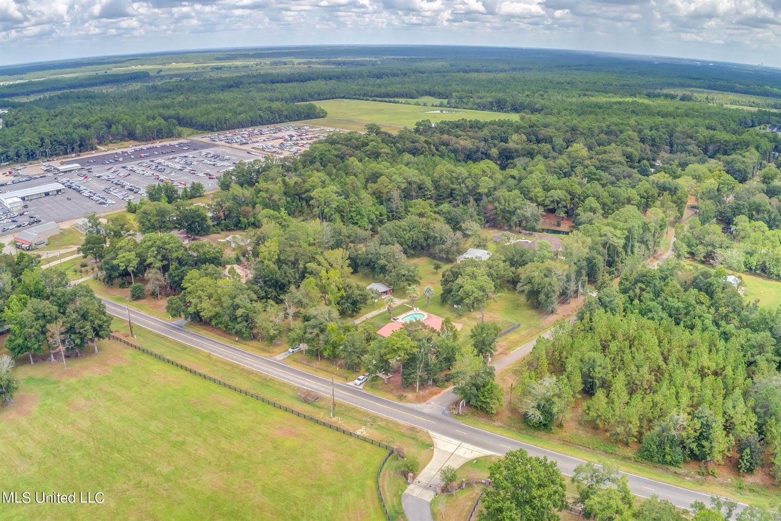 8386 County Farm Road, Long Beach, MS 39560