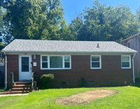 22 Woodland Rd, Hampton, VA 23663