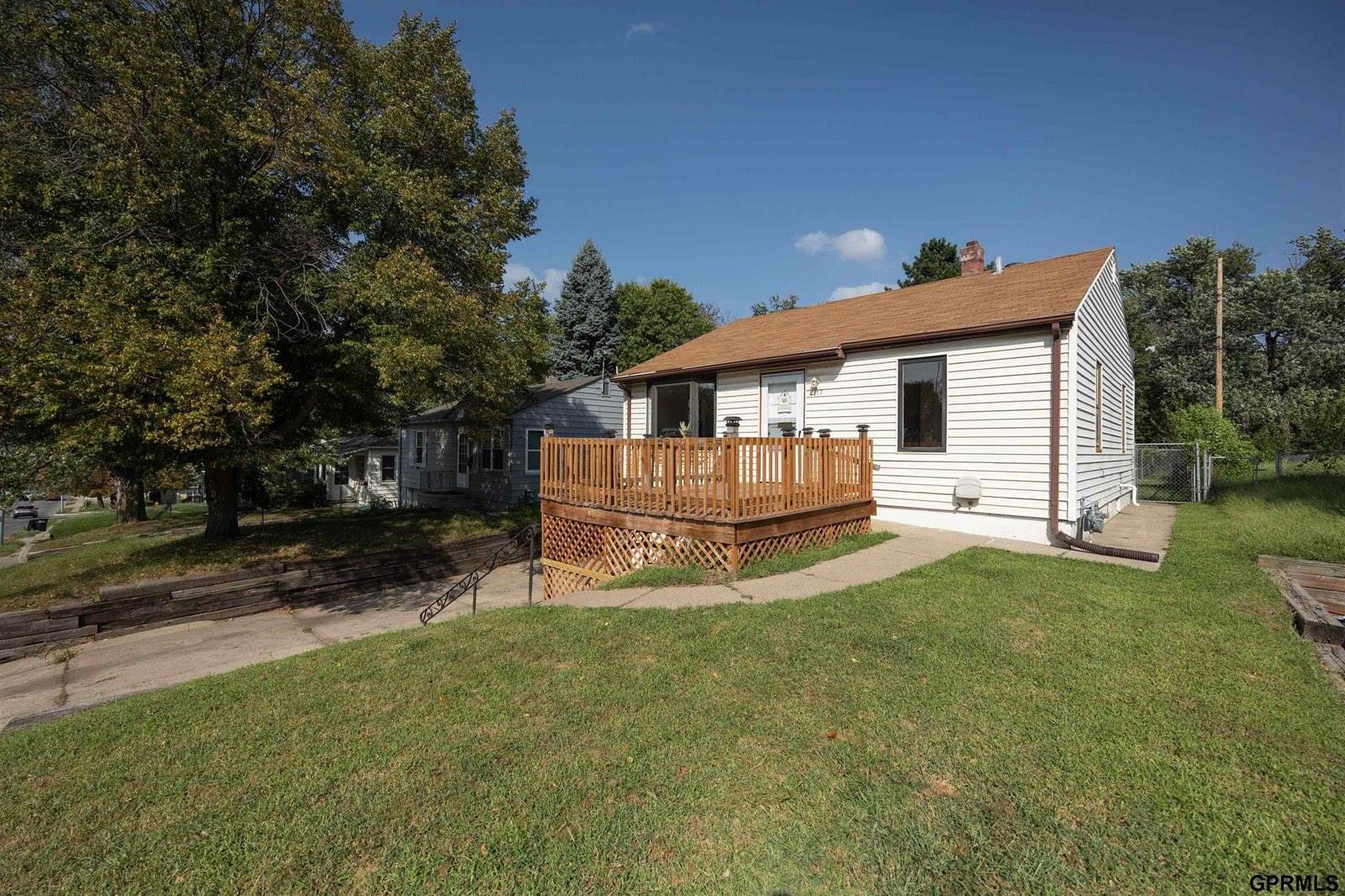 4117 N 60 Street, Omaha, NE 68104