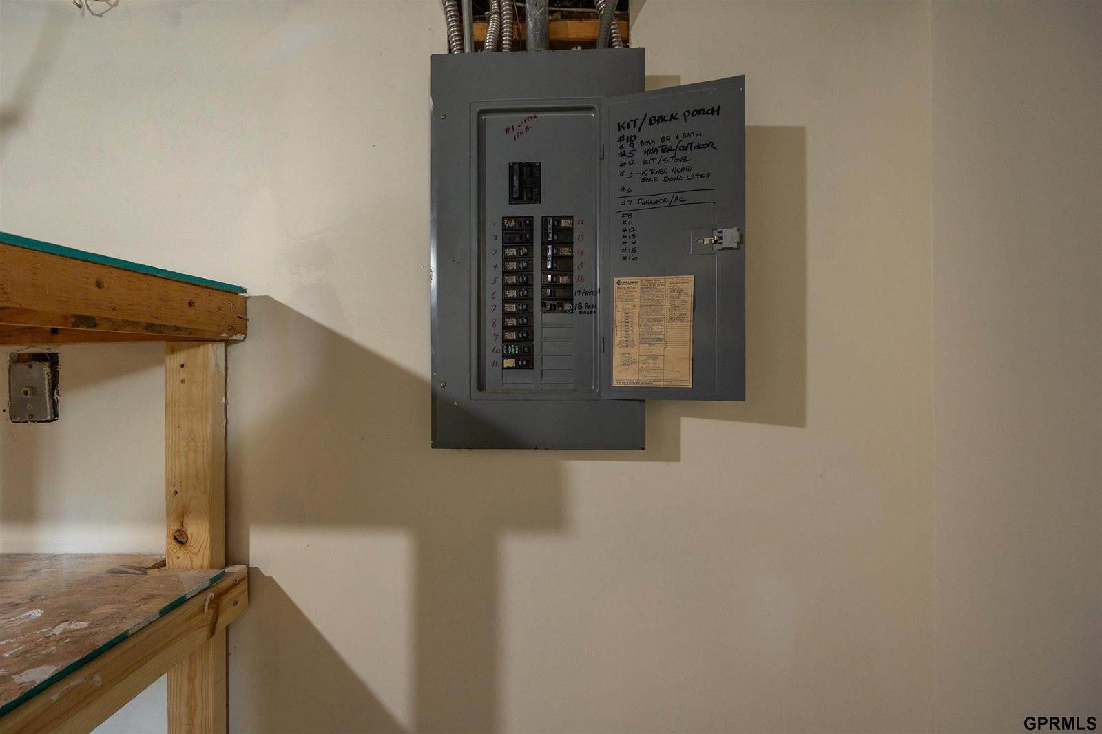 4117 N 60 Street, Omaha, NE 68104