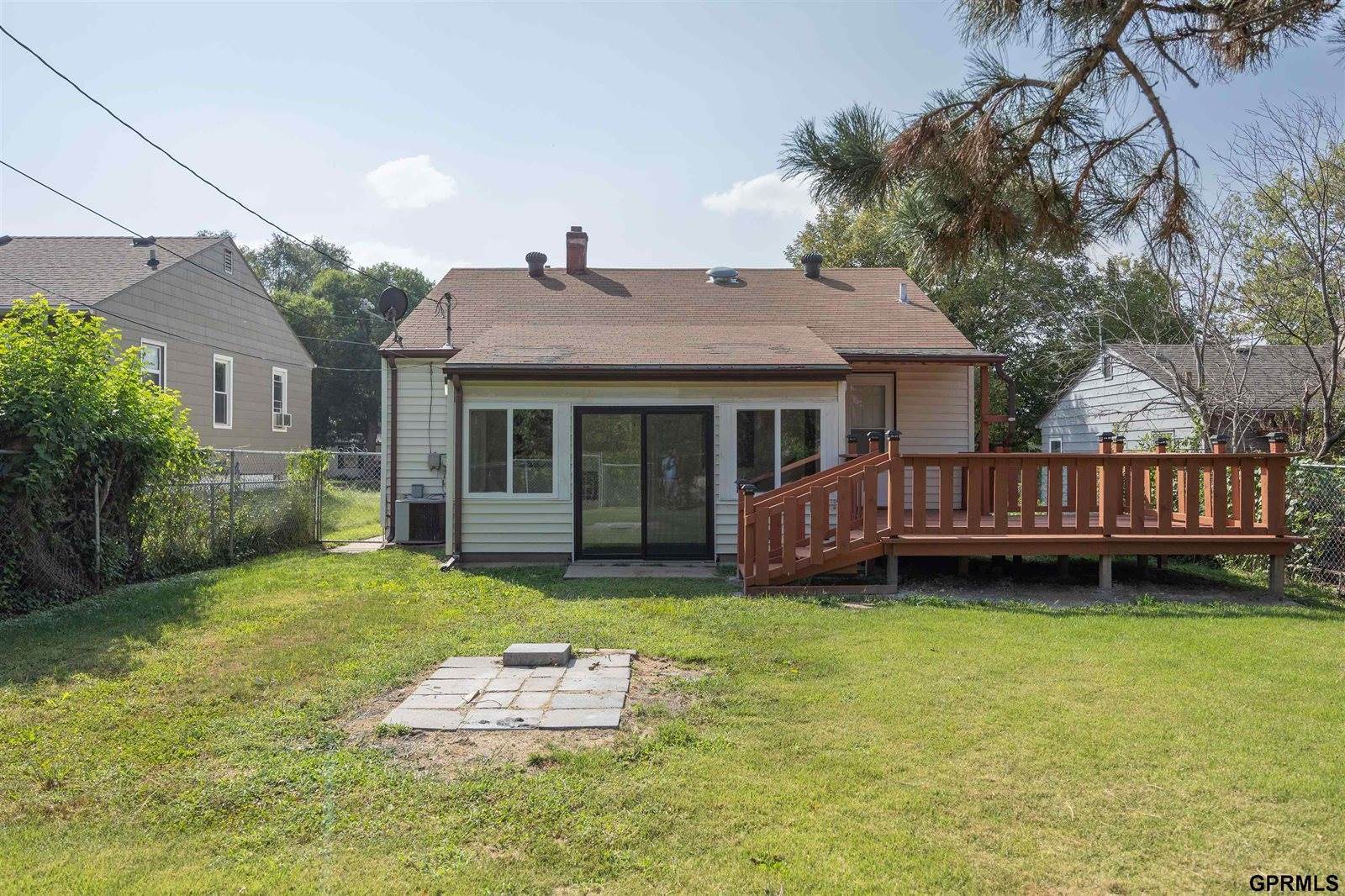 4117 N 60 Street, Omaha, NE 68104