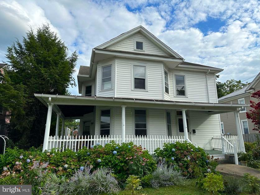 108 Luray Avenue, Front Royal, VA 22630