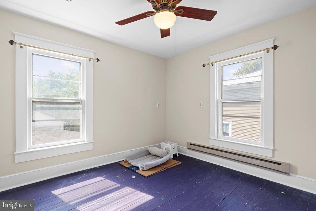 108 Luray Avenue, Front Royal, VA 22630