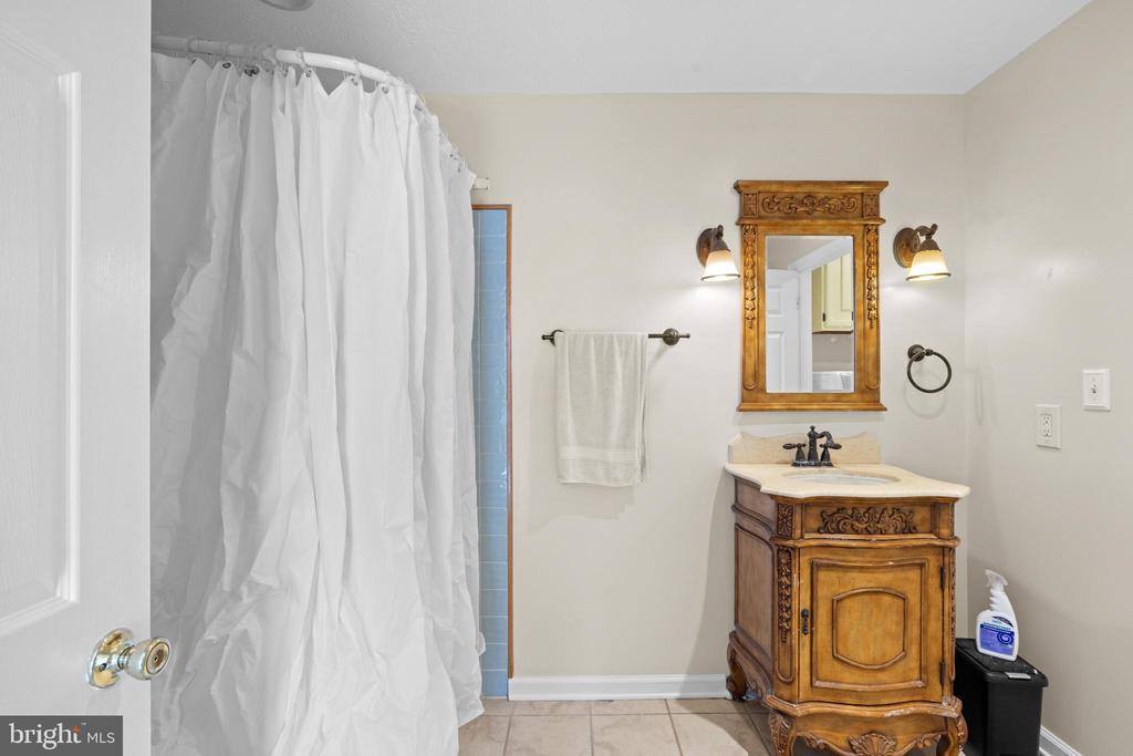 108 Luray Avenue, Front Royal, VA 22630