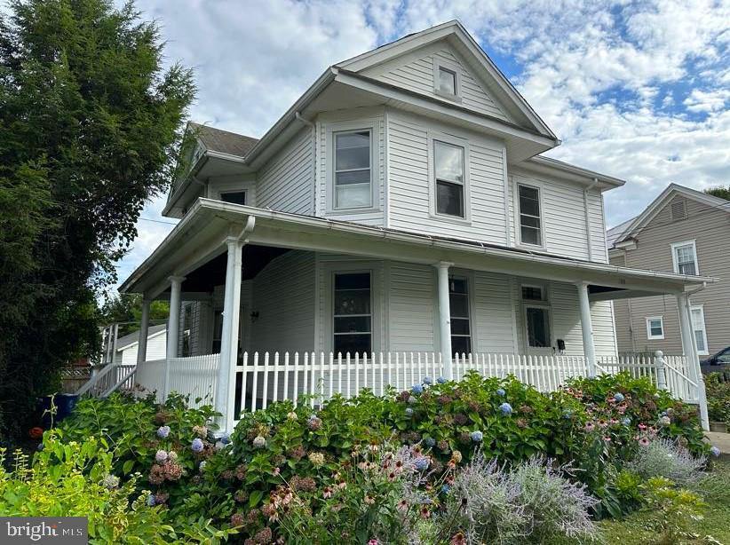 108 Luray Avenue, Front Royal, VA 22630