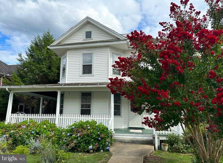 108 Luray Avenue, Front Royal, VA 22630