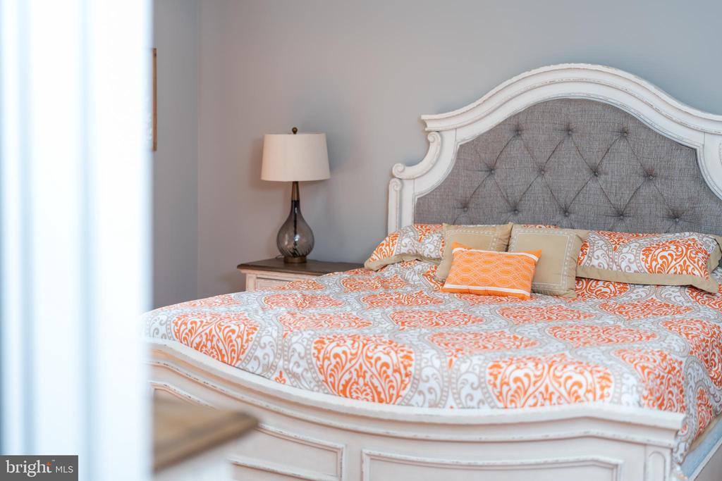 9242 Mcgaheysville, Mc Gaheysville, VA 22840