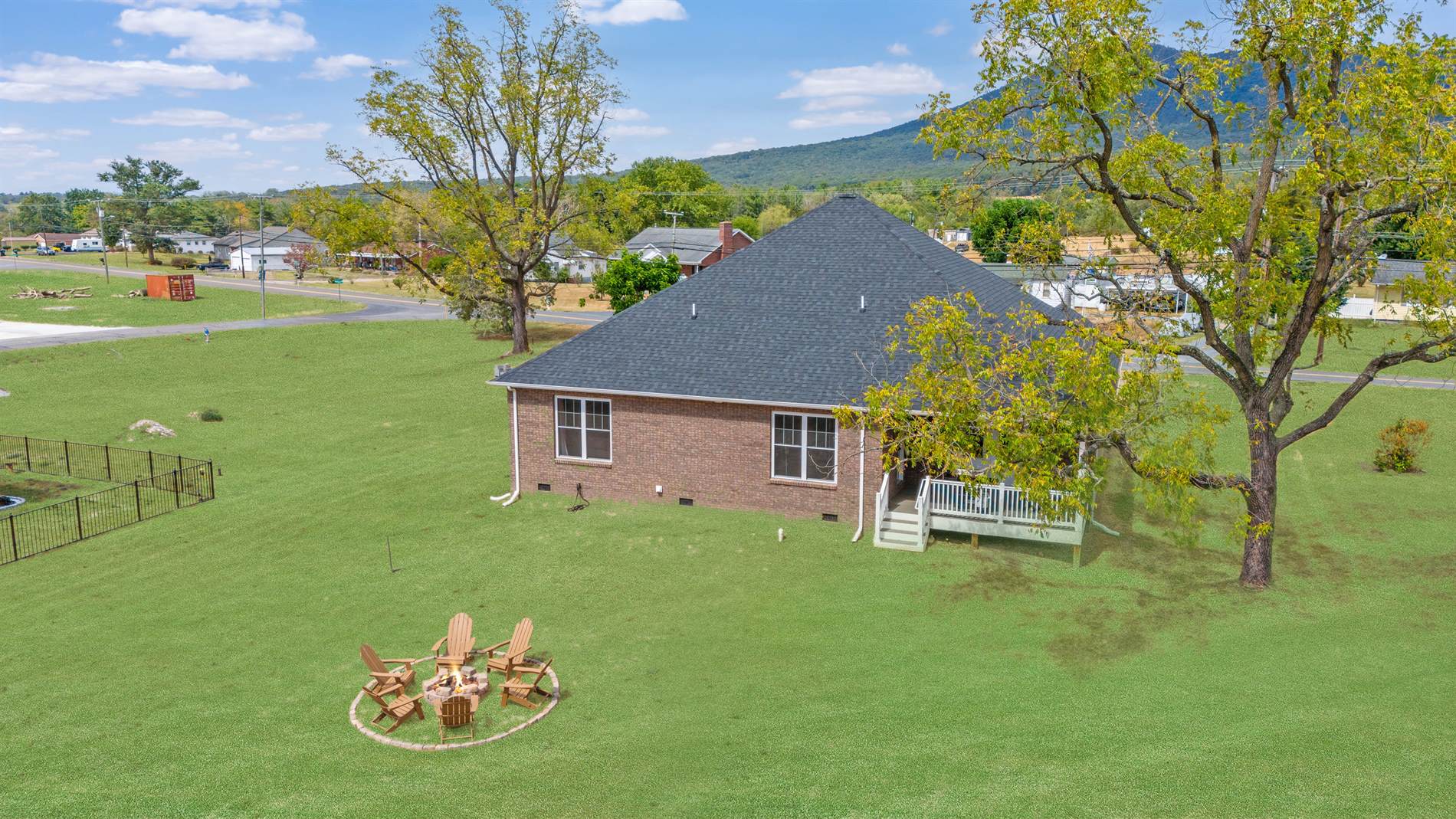 9242 Mcgaheysville, Mc Gaheysville, VA 22840