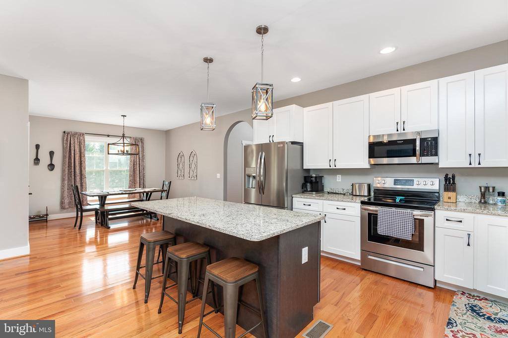 9242 Mcgaheysville, Mc Gaheysville, VA 22840