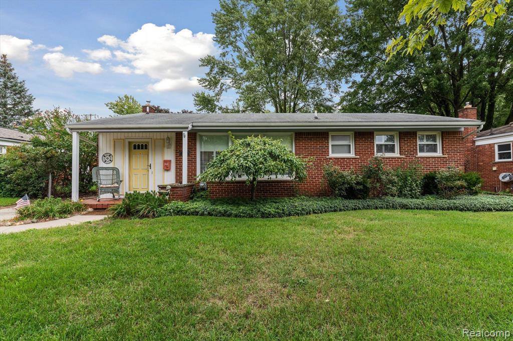 36711 Greenbush Road, Wayne, MI 48184