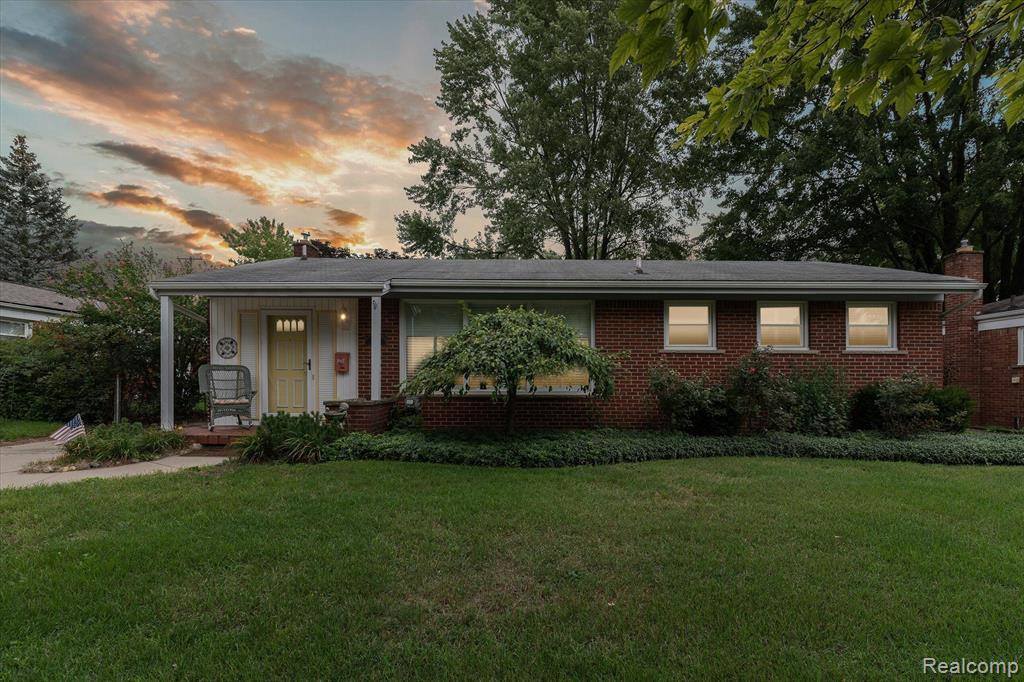 36711 Greenbush Road, Wayne, MI 48184