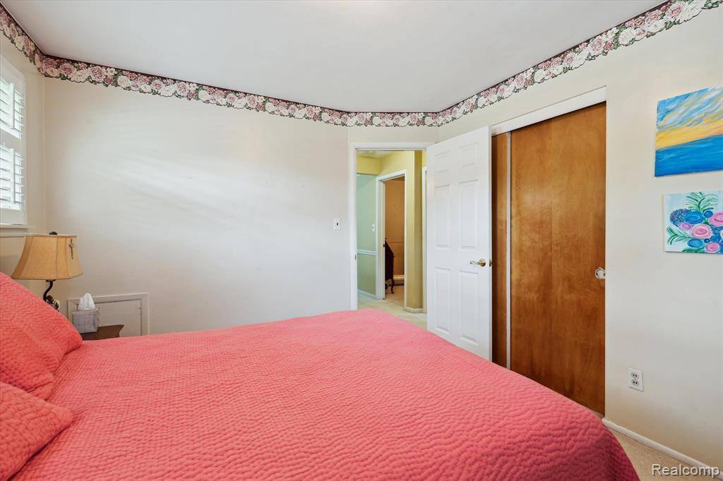 36711 Greenbush Road, Wayne, MI 48184