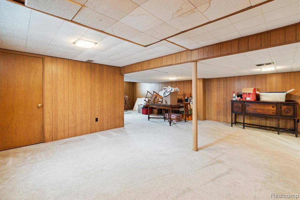 36711 Greenbush Road, Wayne, MI 48184