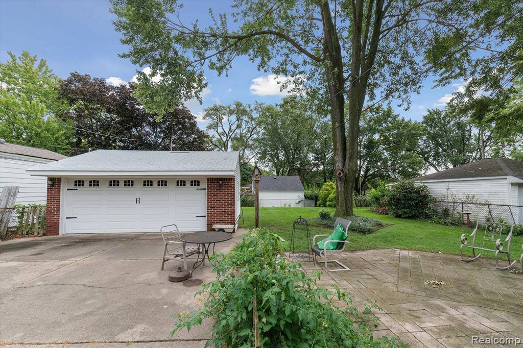 36711 Greenbush Road, Wayne, MI 48184