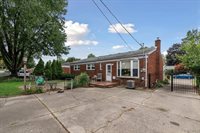 36711 Greenbush Road, Wayne, MI 48184