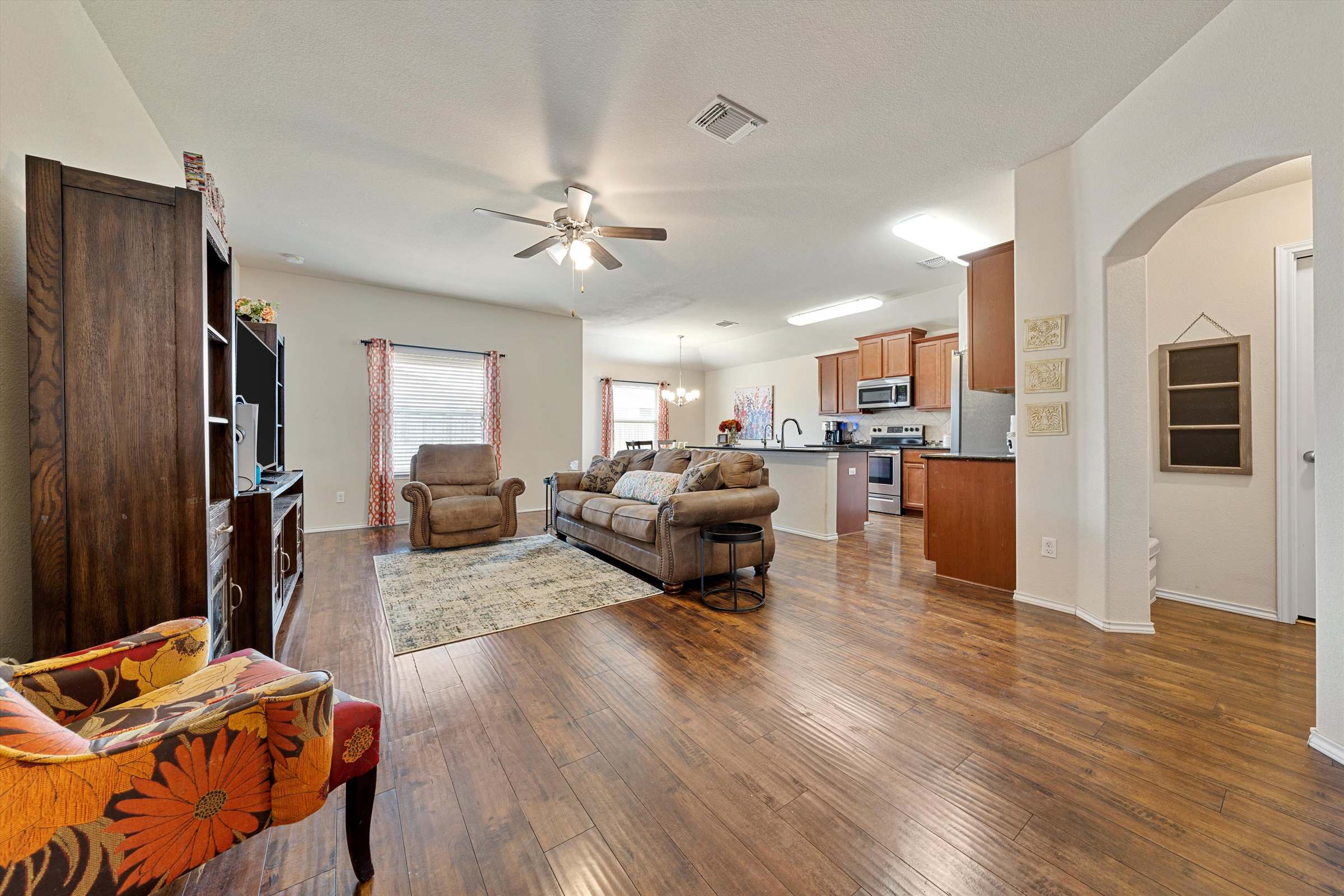 2717 Skinner Dr, Lorena, TX 76655