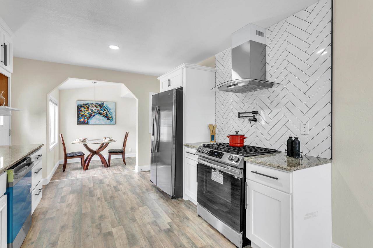 2433 S 68th STREET, West Allis, WI 53219