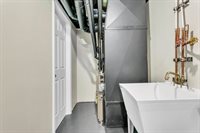 2433 S 68th STREET, West Allis, WI 53219