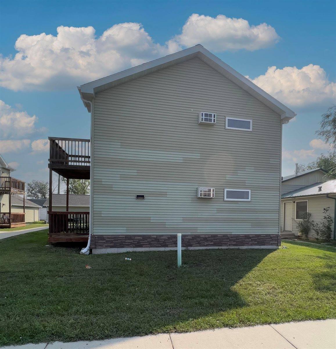 12th 1st St SE, Parshall, ND 58770