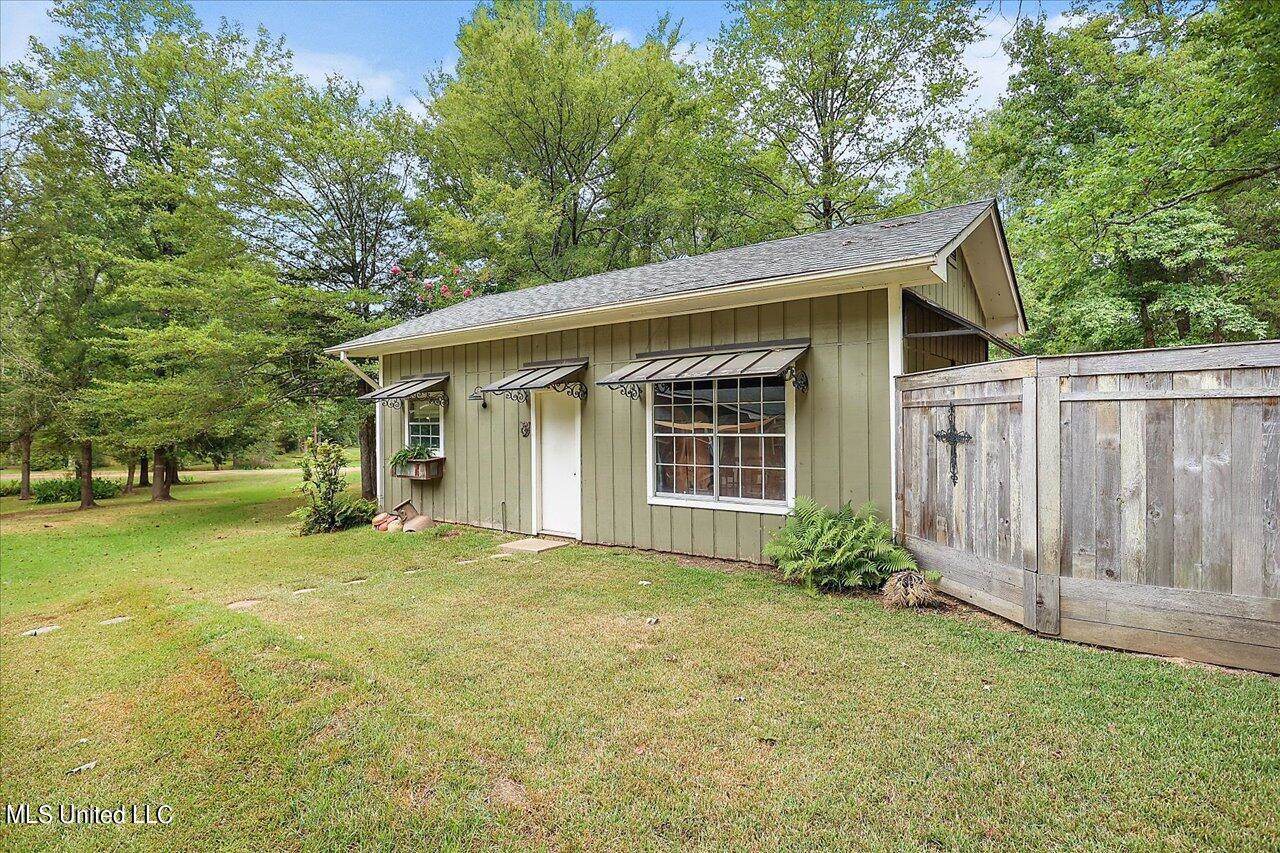 276 Springwood Drive, Terry, MS 39170