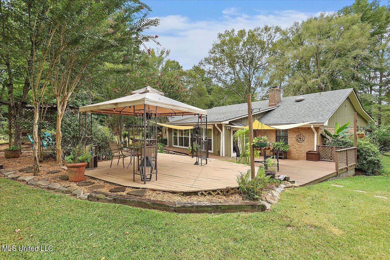 276 Springwood Drive, Terry, MS 39170