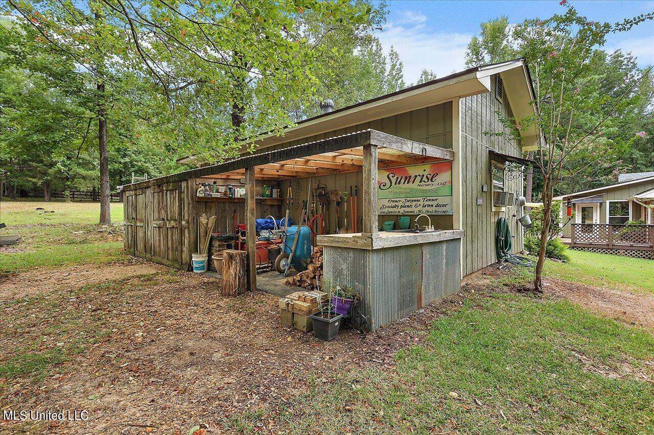 276 Springwood Drive, Terry, MS 39170