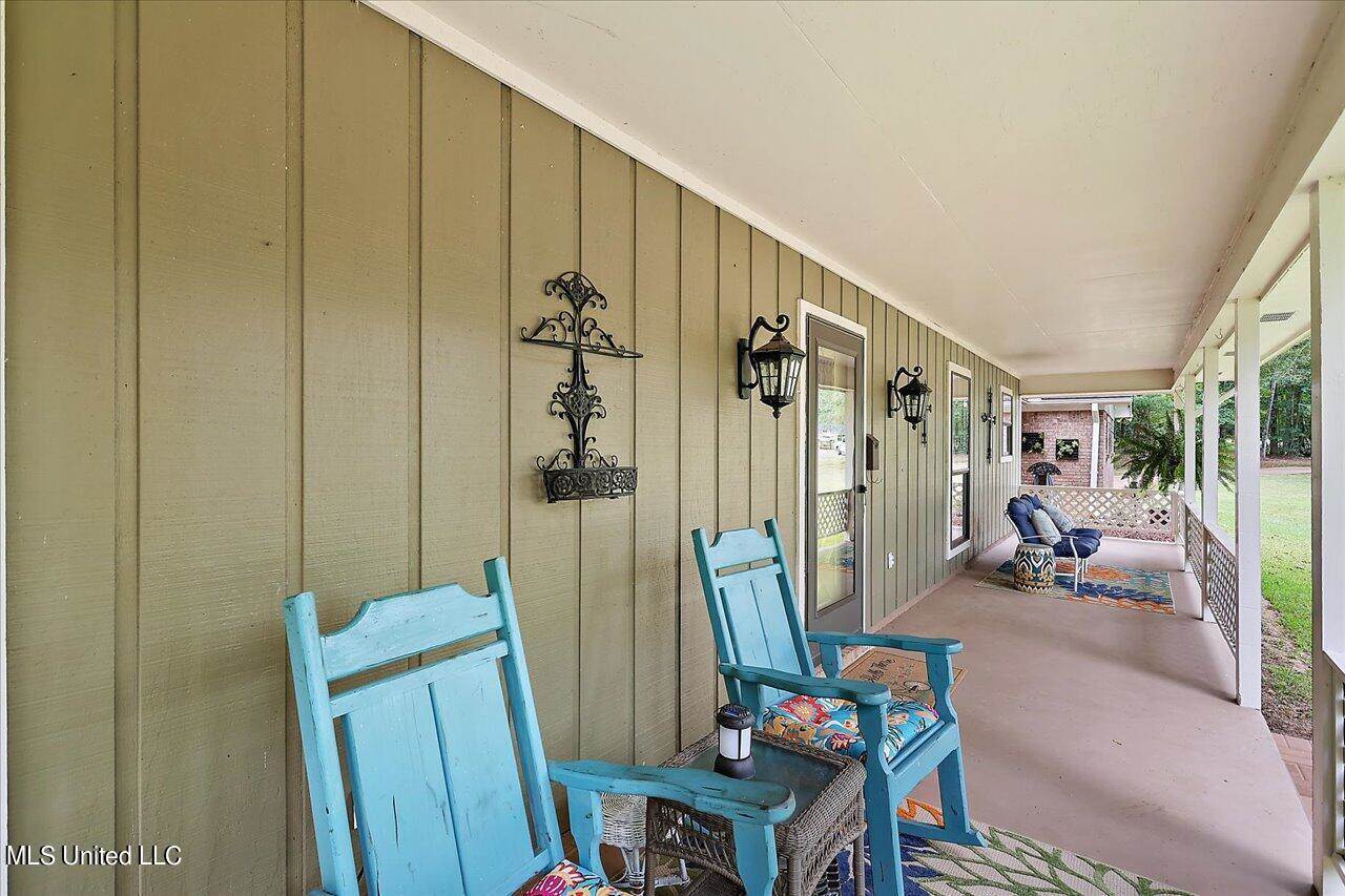 276 Springwood Drive, Terry, MS 39170