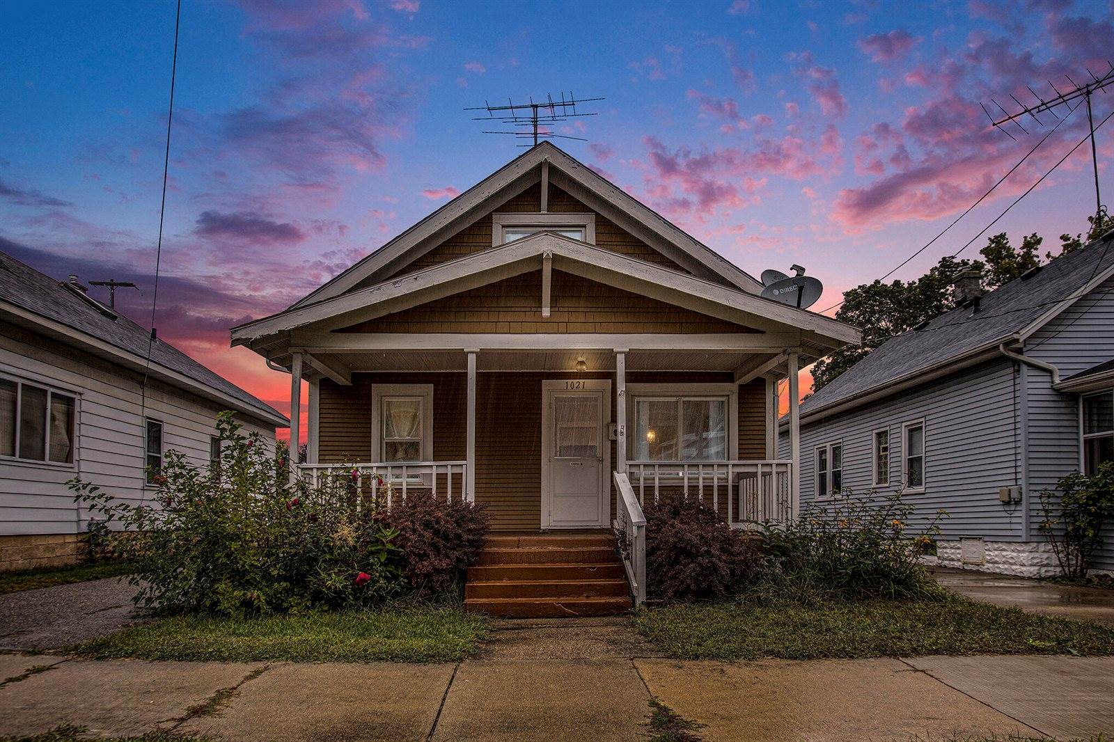 1021 Myrtle Street NW, Grand Rapids, MI 49504