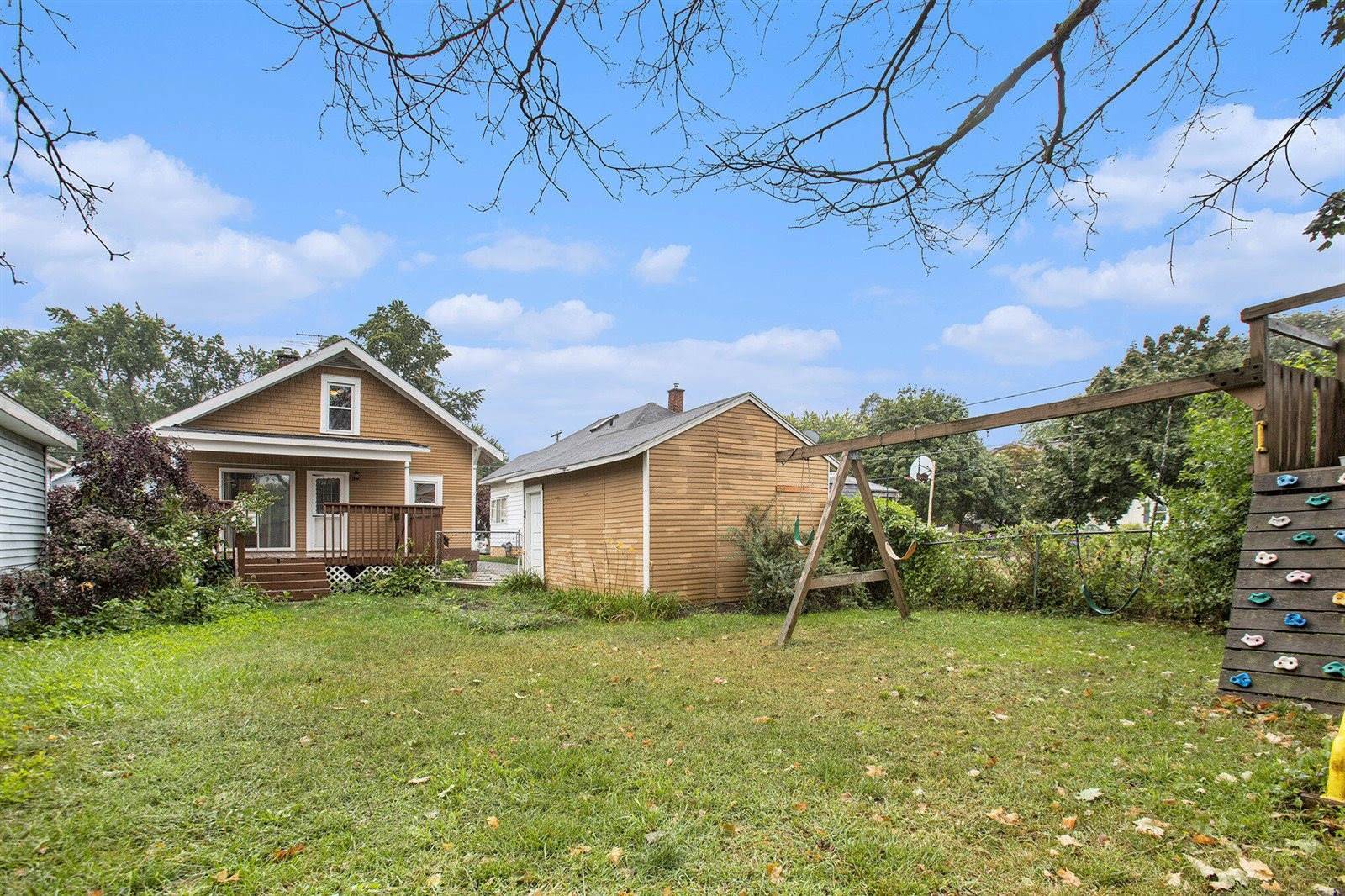 1021 Myrtle Street NW, Grand Rapids, MI 49504