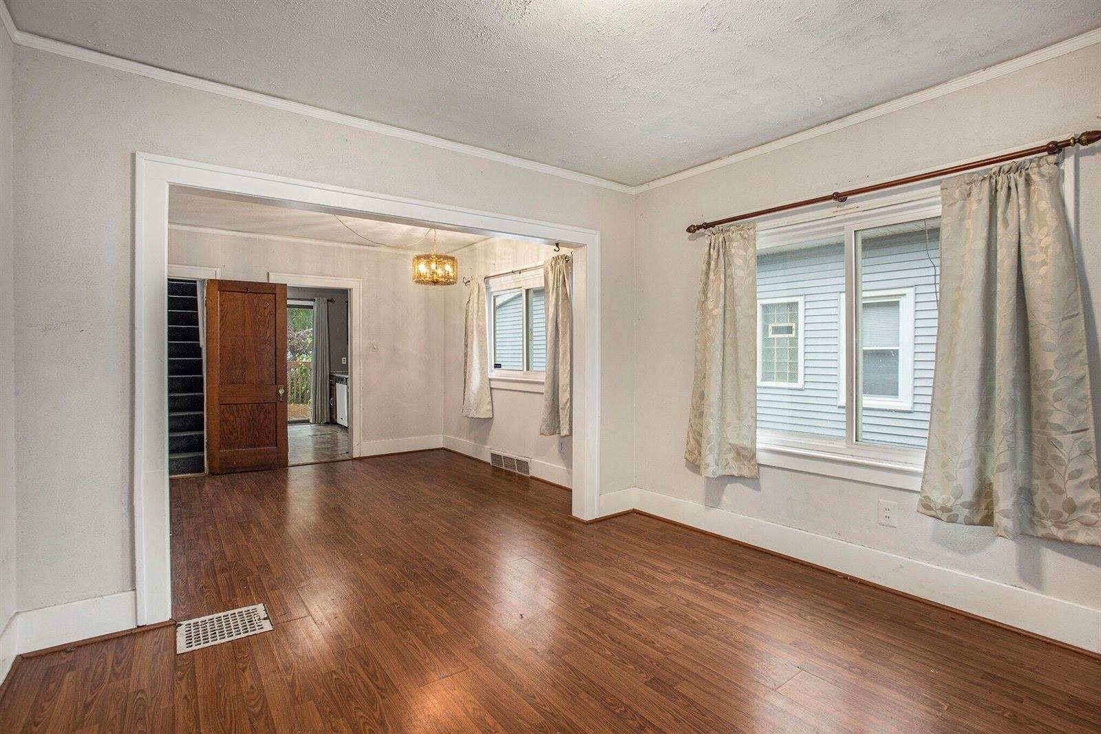 1021 Myrtle Street NW, Grand Rapids, MI 49504