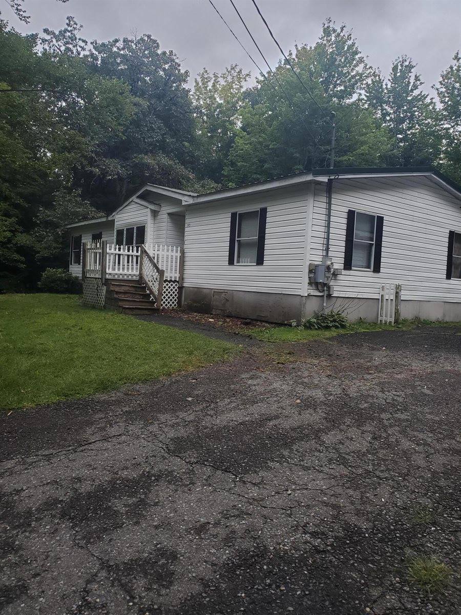 190 Dinsmore Rd Road, Sidney, ME 04330