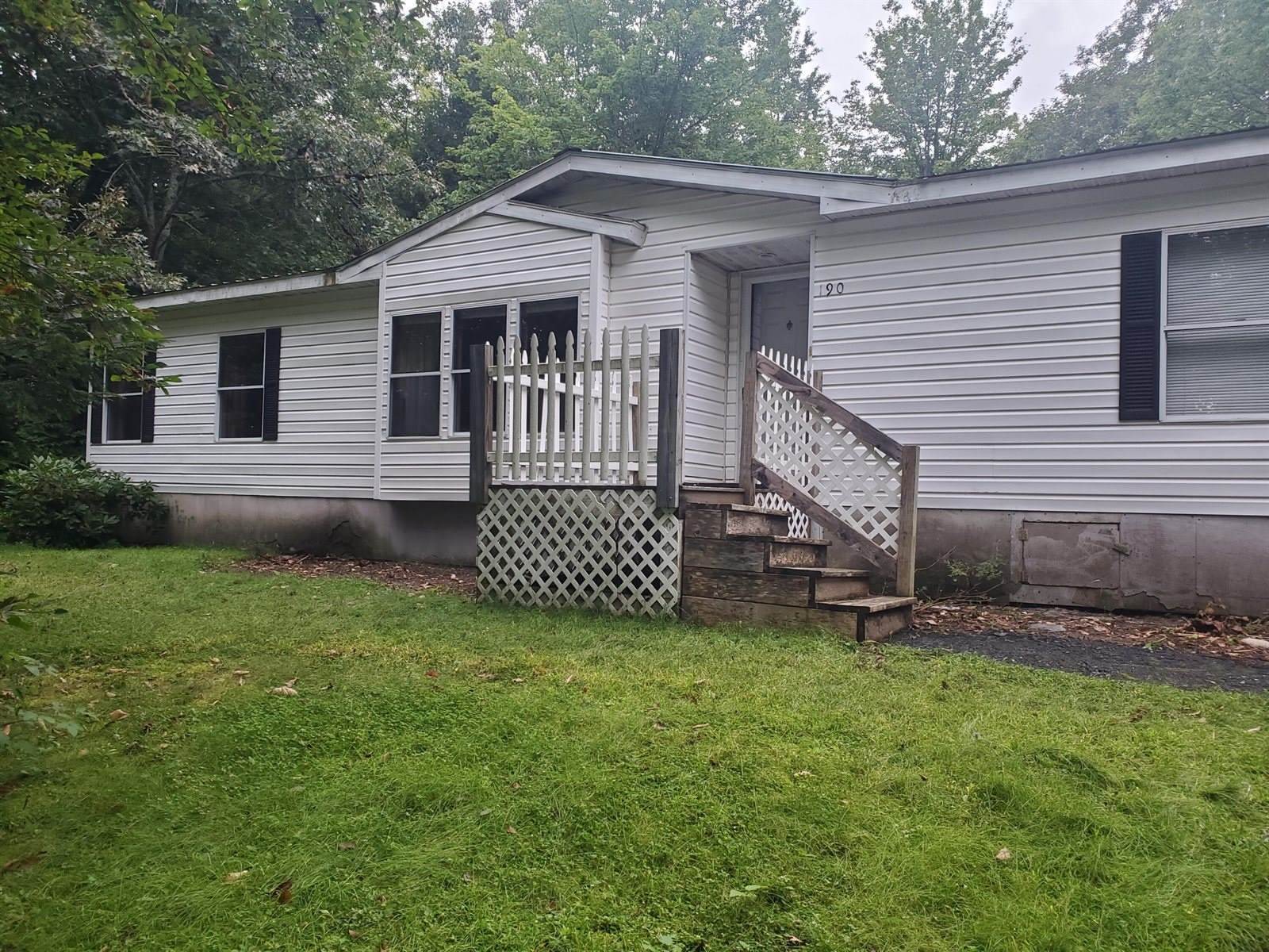 190 Dinsmore Rd Road, Sidney, ME 04330