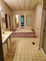 190 Dinsmore Rd Road, Sidney, ME 04330