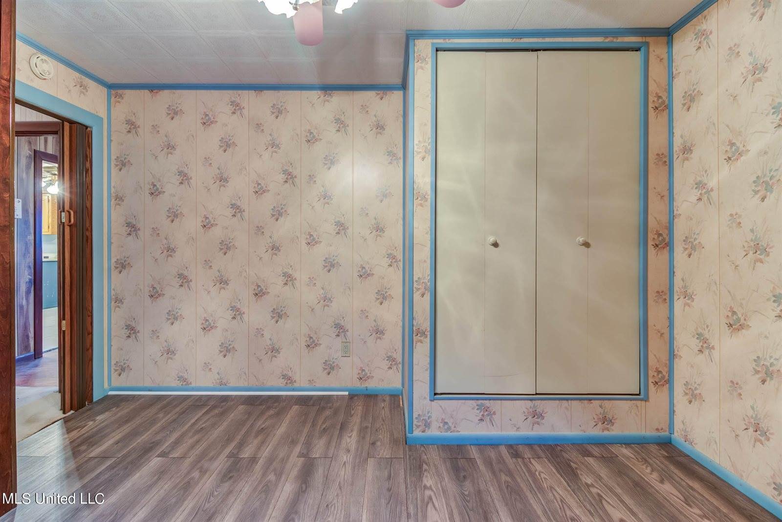 23 East Mchenry Road, McHenry, MS 39561