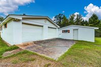 23 East Mchenry Road, McHenry, MS 39561
