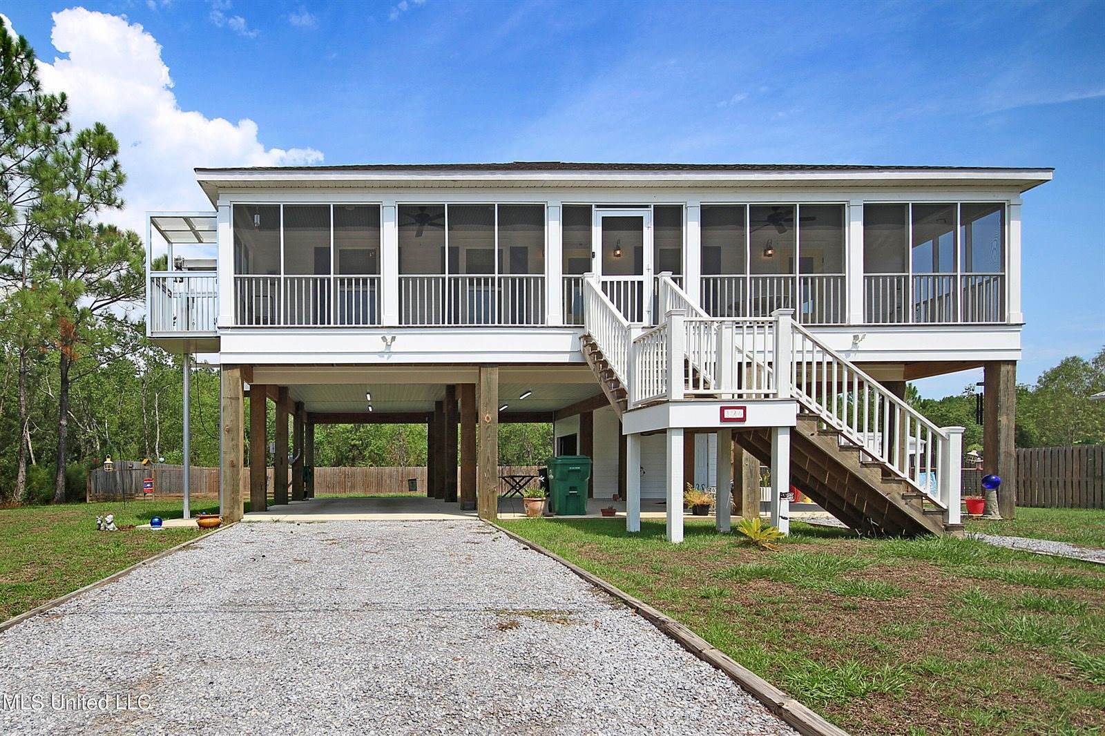 124 Lafitte Drive, Waveland, MS 39576