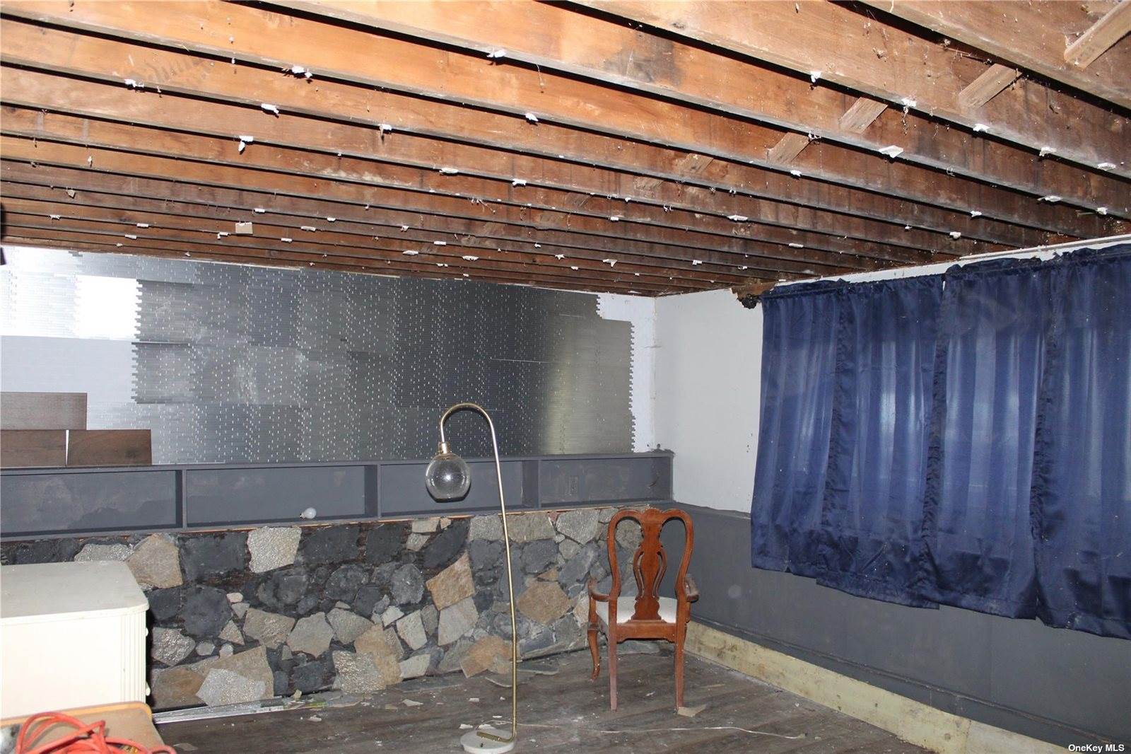 49 Circle Drive, Wheatley Heights, NY 11798