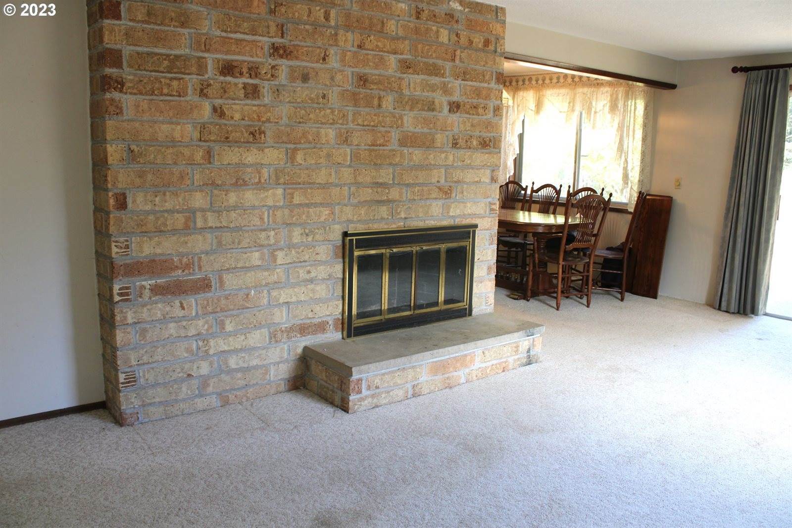 18625 SW Viking Ct, Aloha, OR 97007