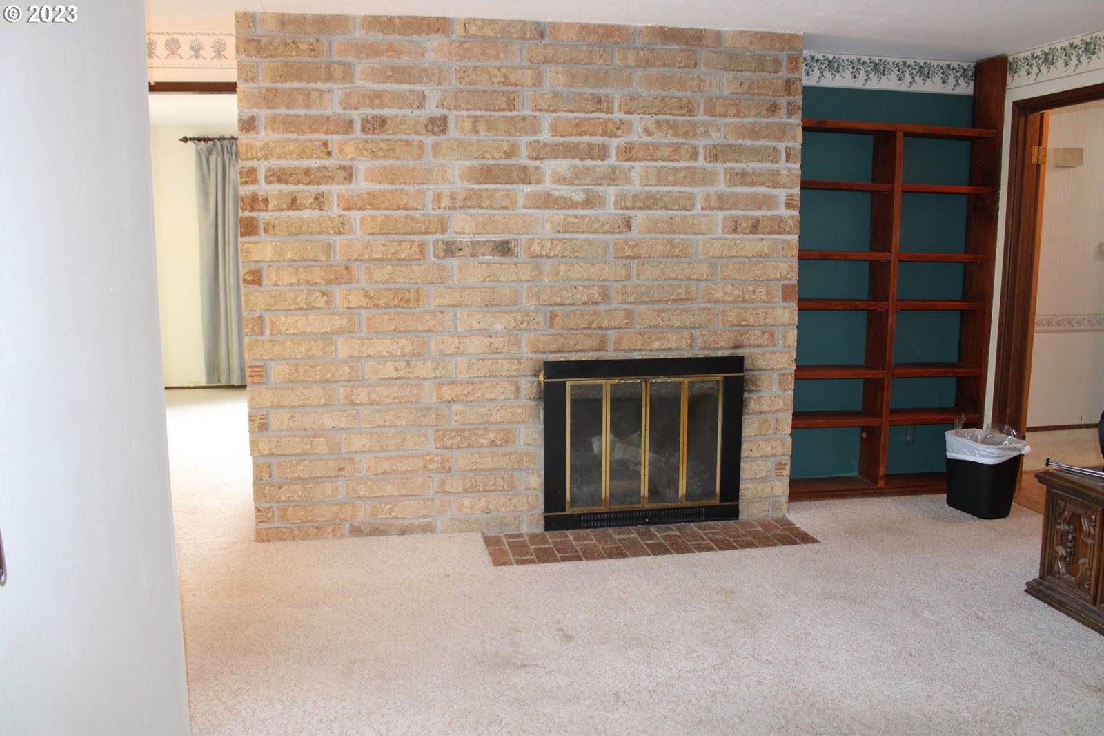 18625 SW Viking Ct, Aloha, OR 97007