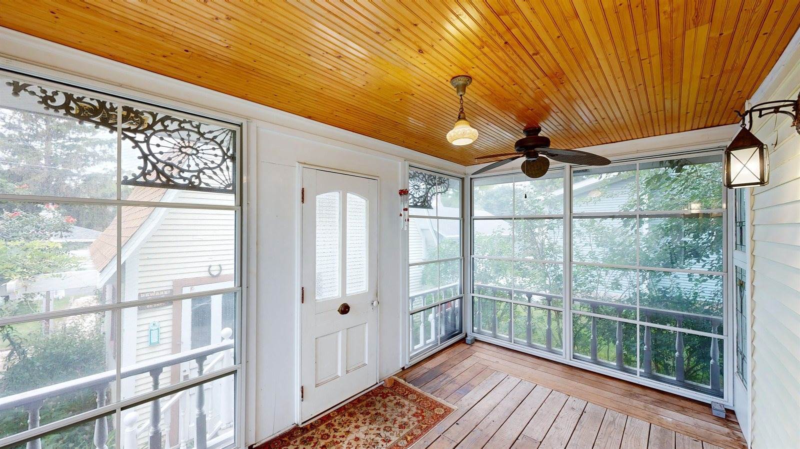 408 S Main St, Fort Atkinson, WI 53538