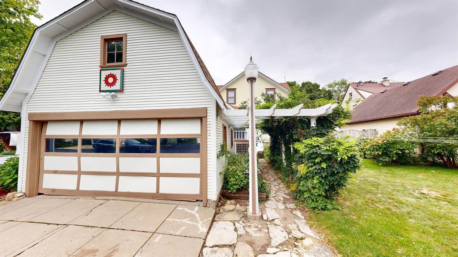 408 S Main St, Fort Atkinson, WI 53538