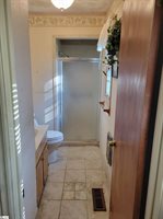 482 East Jerry, Laurens, SC 29360