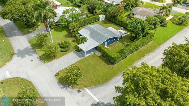 2100 NW 3rd Ave, Wilton Manors, FL 33311