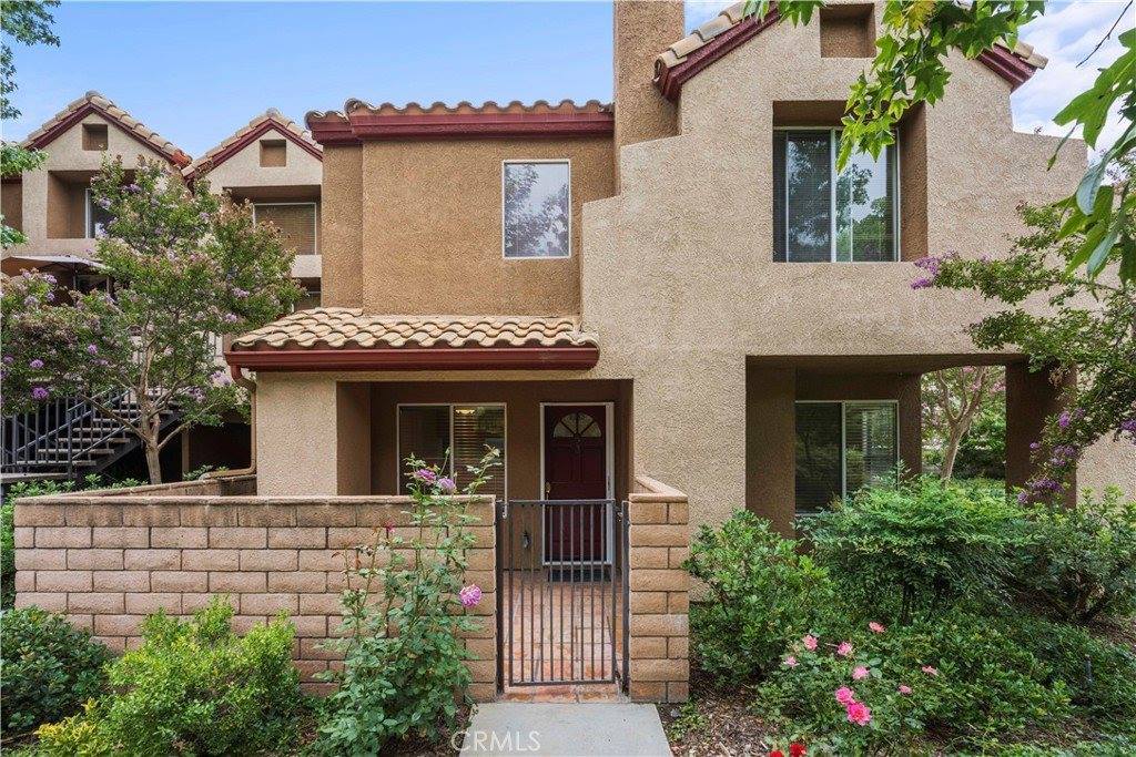 22633 Copper Hill Drive, Saugus, CA 91350