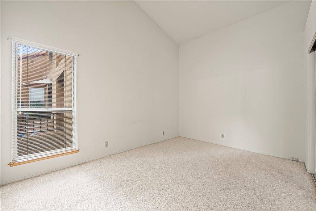 22633 Copper Hill Drive, Saugus, CA 91350