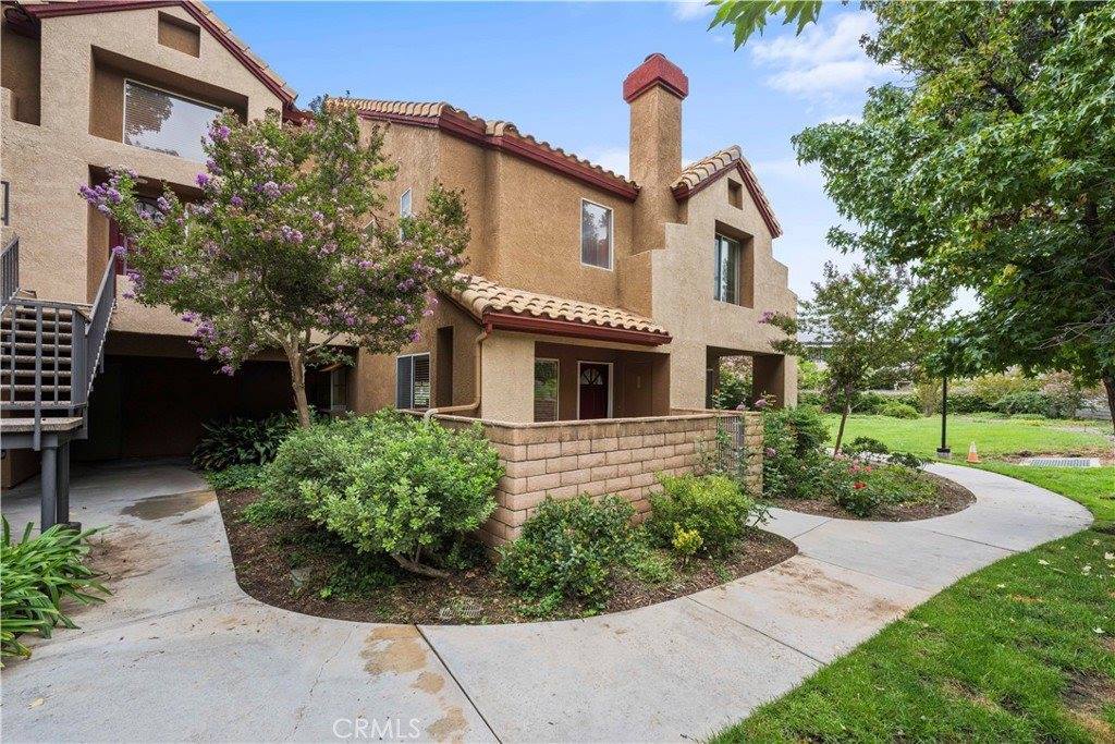 22633 Copper Hill Drive, Saugus, CA 91350